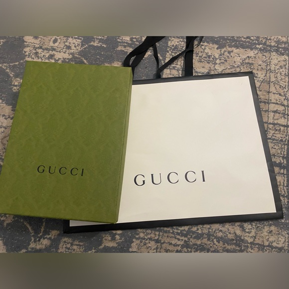 Official Gucci shopping bag, Gucci box , Gucci perfume box , Gucci ribbon - Picture 5 of 5